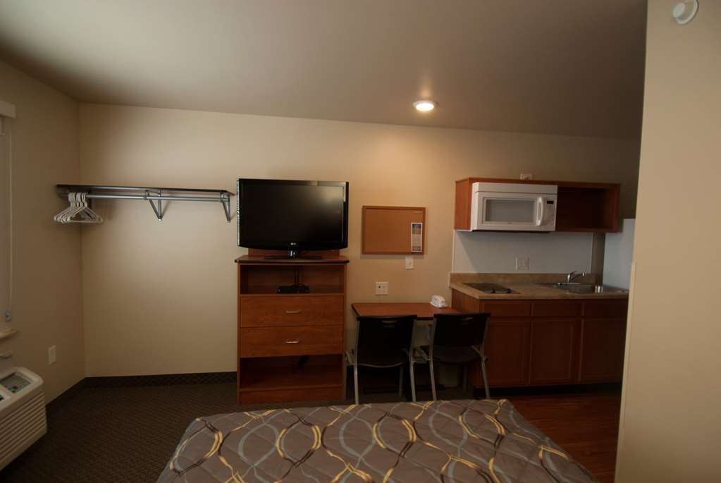 Woodspring Suites Williston Room photo