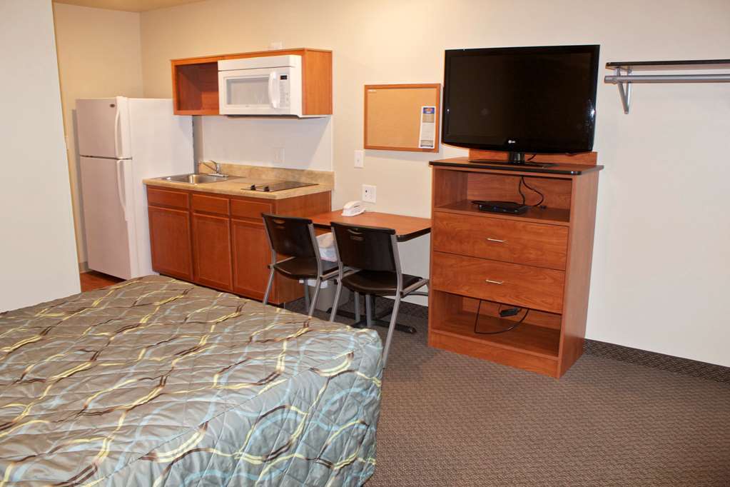 Woodspring Suites Williston Room photo