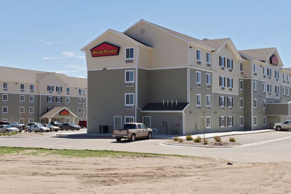 Woodspring Suites Williston Exterior photo