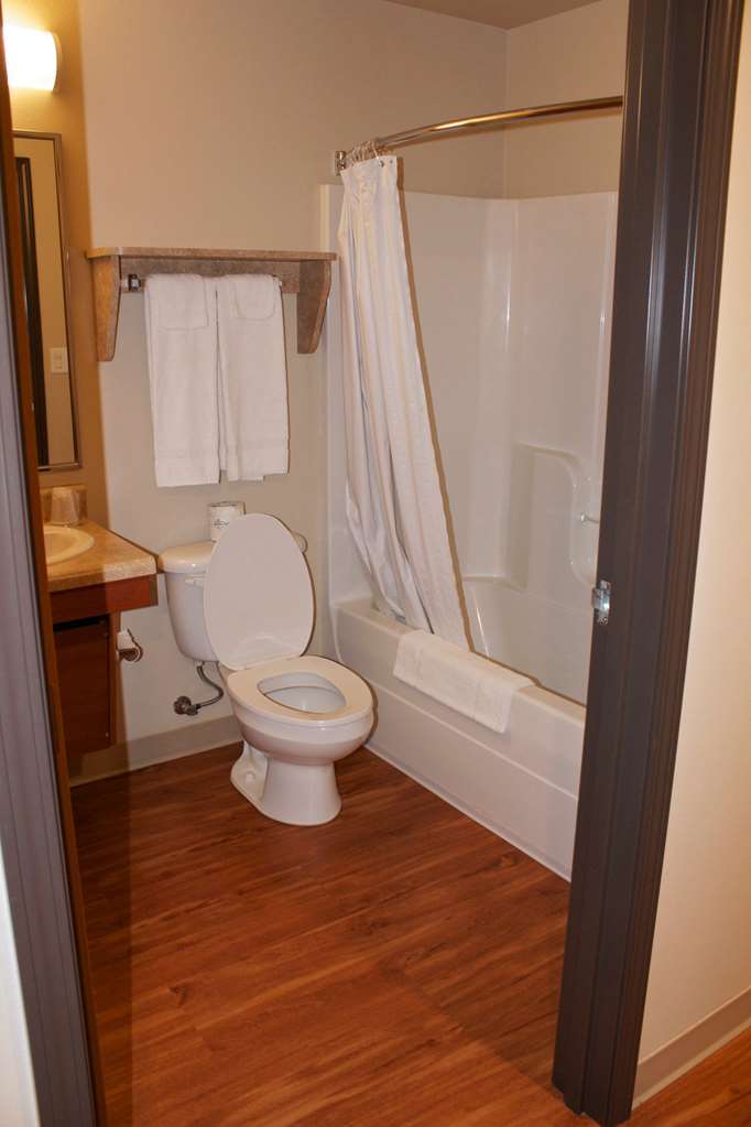 Woodspring Suites Williston Room photo